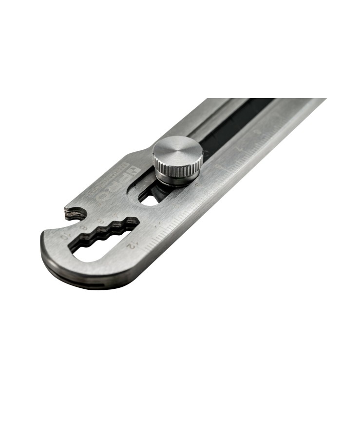 Nóż uniwersalny 6w1 ze stali - wszechstronność w kuchni!