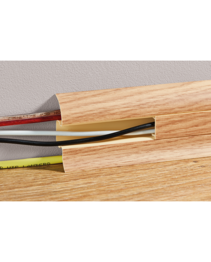 Listwa przypodłogowa Slim PVC 45mm 2,5m Dąb Riverside - elegancja