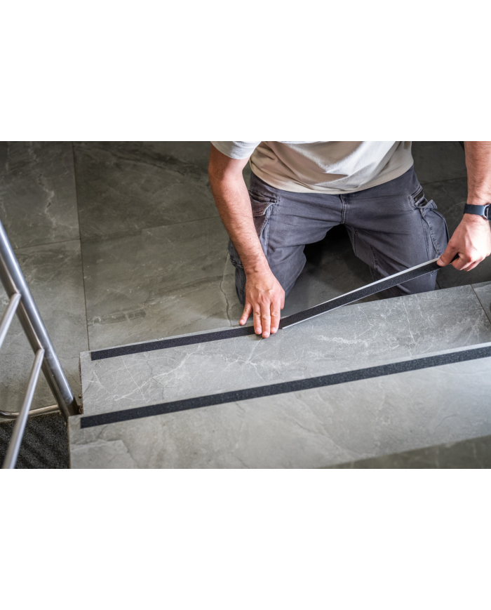 Taśma antypoślizgowa 25mm x 5m - Bezpieczne i trwałe rozwiązanie